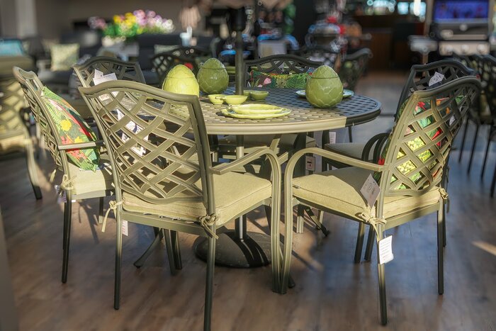 Oakley 6 Seat Dining Set - image 1