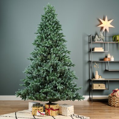 Trondheim Spruce 2.1m - image 3